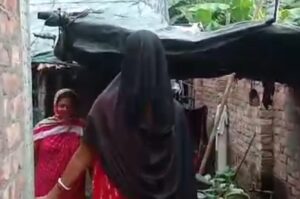 বিয়ের প্রতিশ্রুতী দিয়ে প্রতিবেশী গৃহবধুর সঙ্গে সহবাস