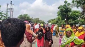 বড়ঞায় মৃতদেহ রাস্তায় ফেলে রাজ্যে সড়ক অবরোধ