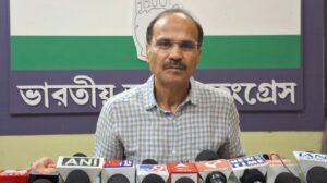 তৃণমূল শুধুমাত্র মুখেই বলে ‘বিজেপি বিরোধী’ কিন্তু বিজেপির বিরোধিতা তৃণমূল করে না স্পষ্ট দাবি অধীরের